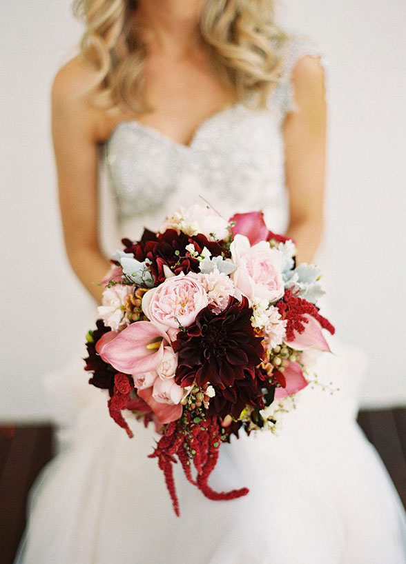 25 Bouquets With Garden Roses For This Fall Parfum Flower Company A Textured Bouquet Of Pink Garden Roses Burgundy Amaranthus And Dusty Miller Combine For