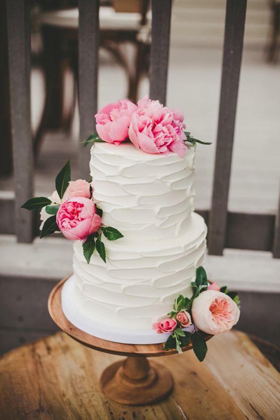 40 wedding  cakes  with roses you just can t resist
