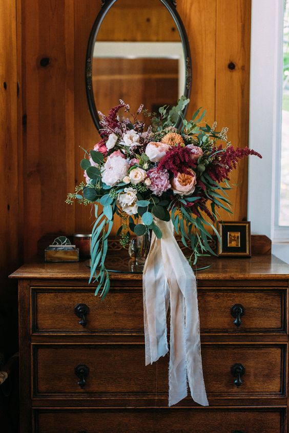 Wild bouquet for a floral inspired treehouse wedding.